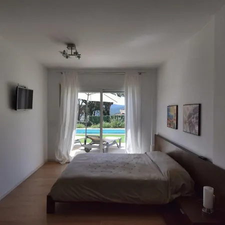 Villa Olivera Costabravasi *