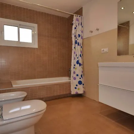Olivera Costabravasi Villa *